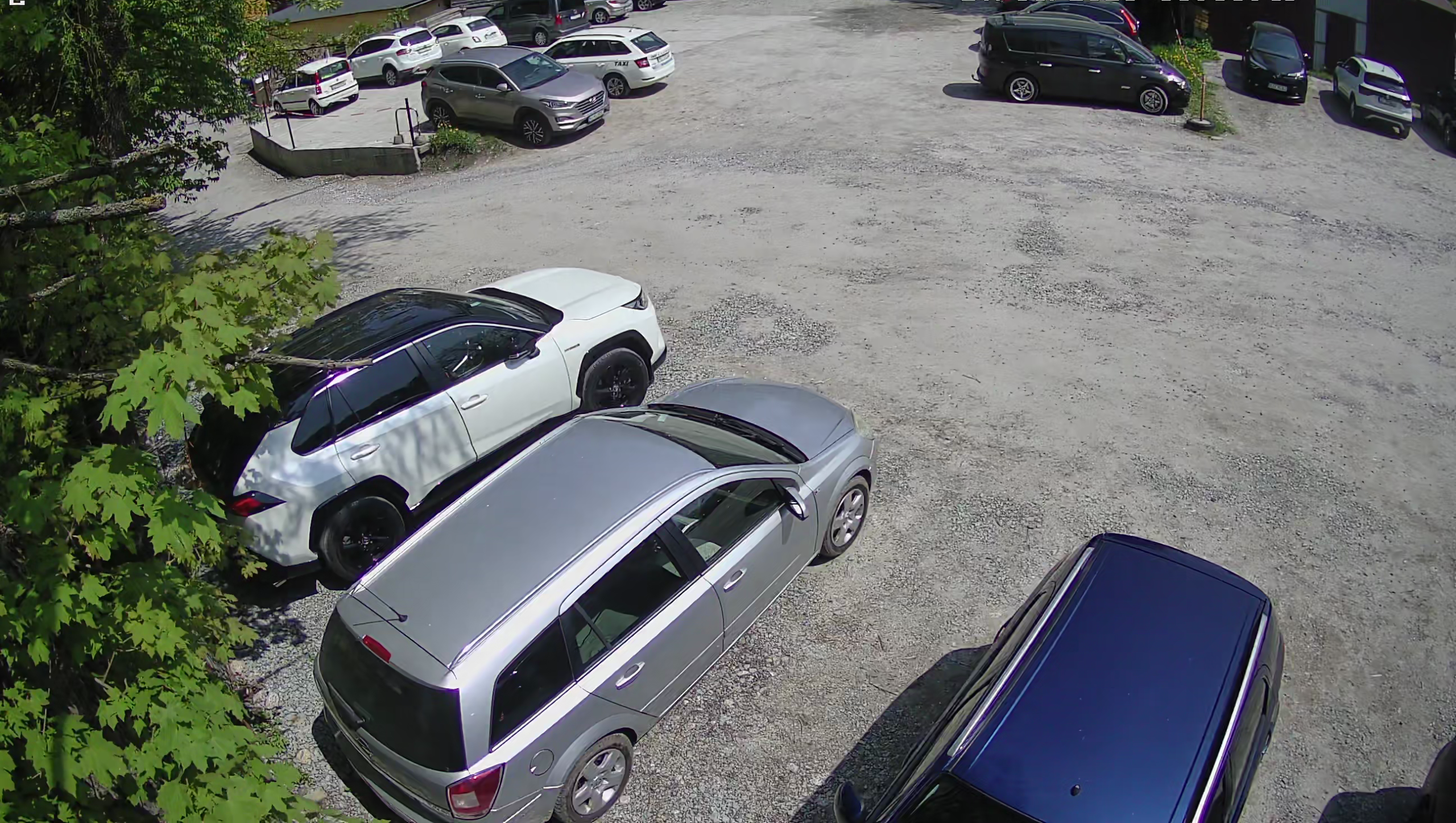 Widok na Parking Krupówki - strona wjazdu dolnego.